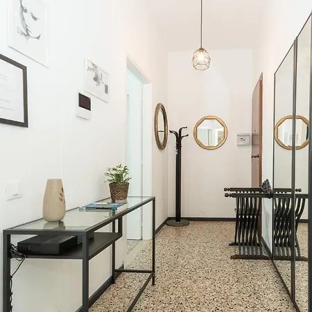 Town House 8 - In